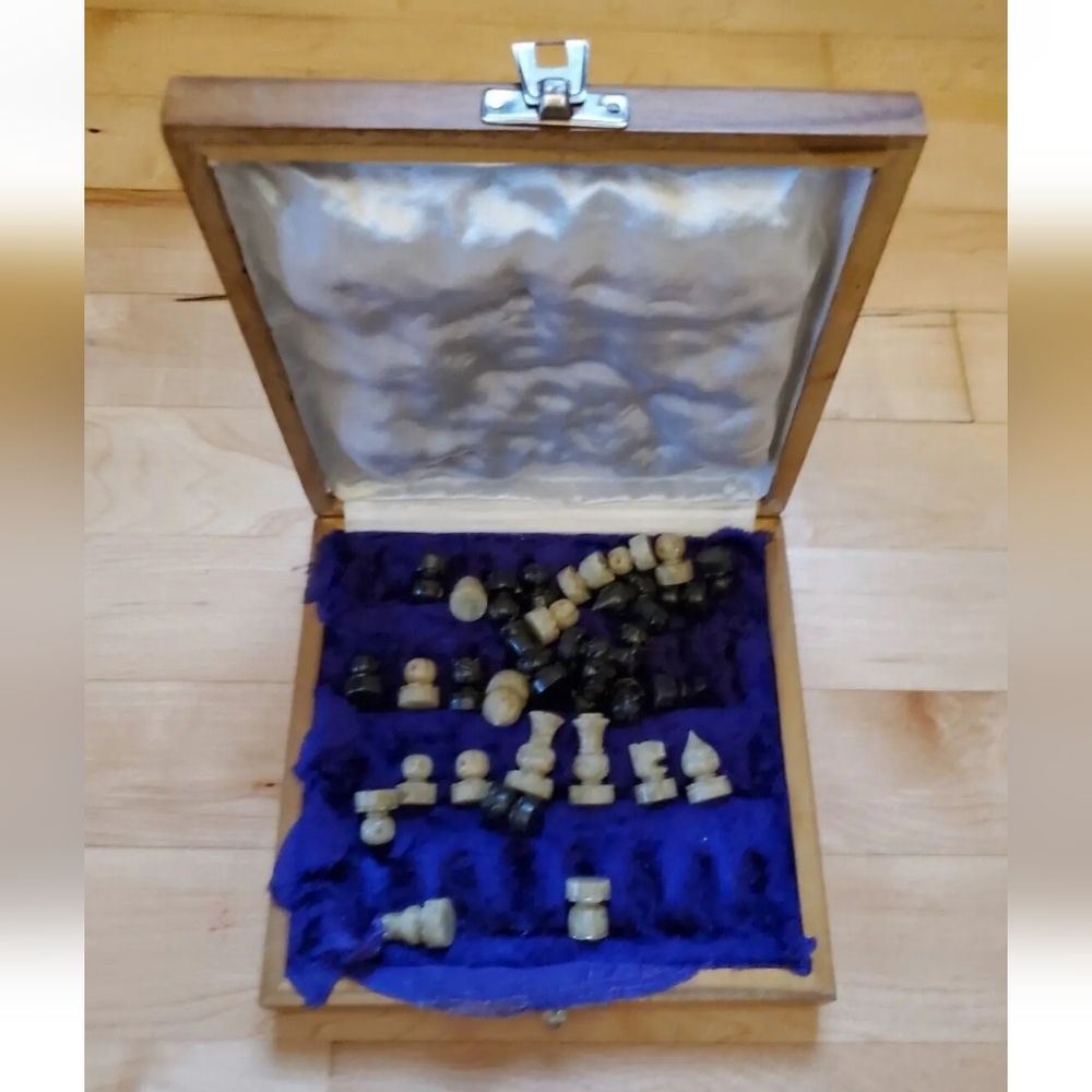 Wooden Handmade Foldable Chess Board Set Wooden with Pieces 7 X 7